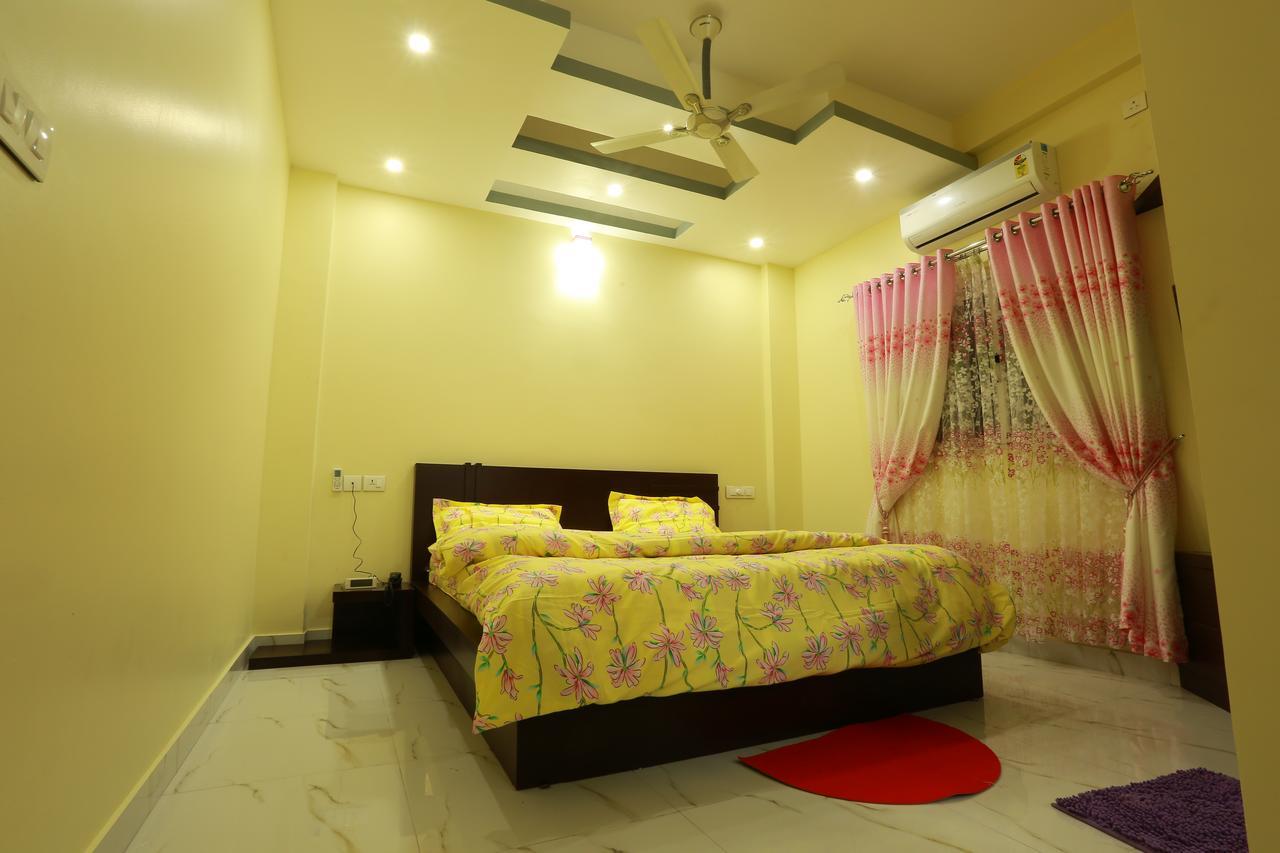 Seethas Regency Hotel Guruvāyūr Kültér fotó