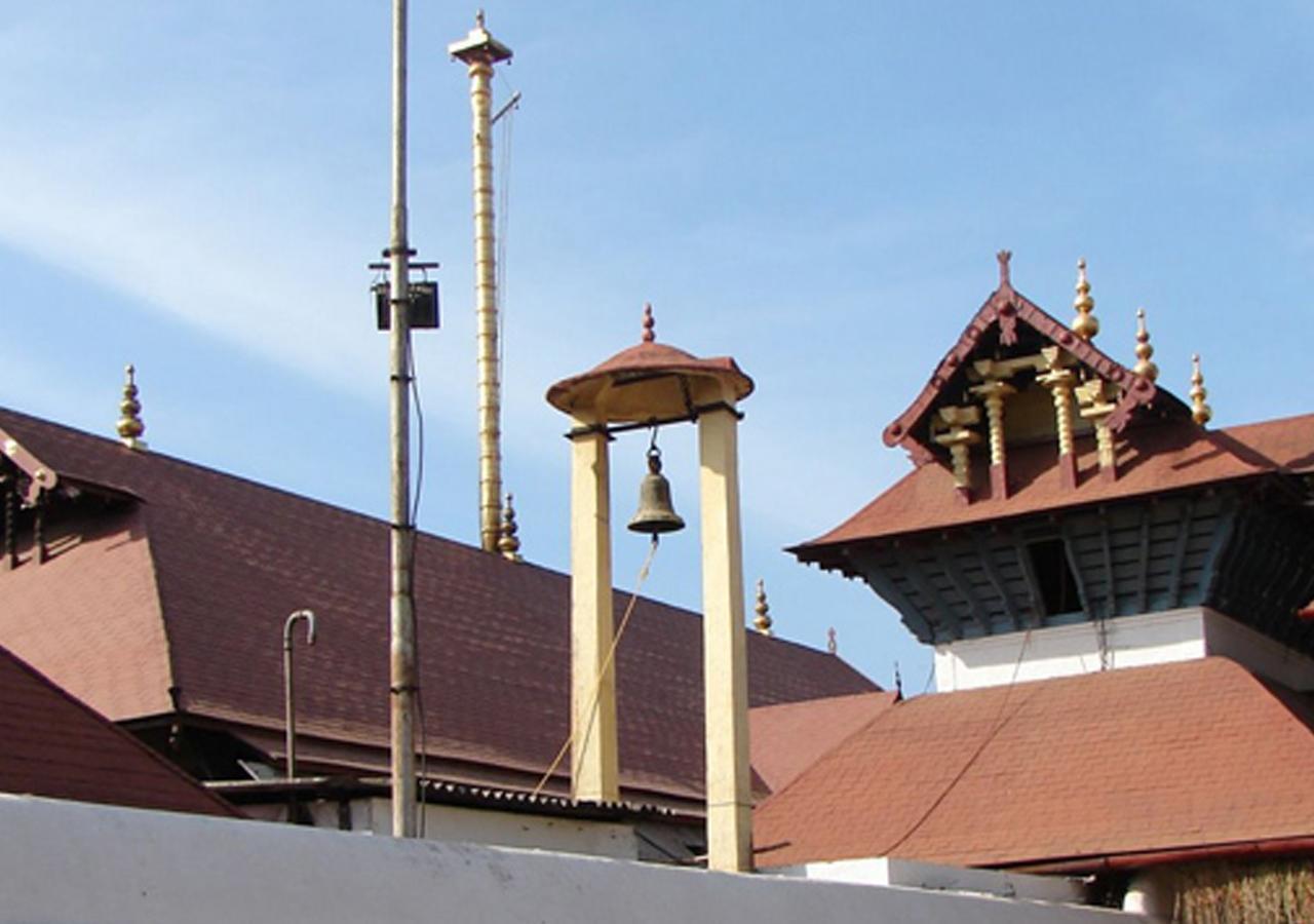 Seethas Regency Hotel Guruvāyūr Kültér fotó